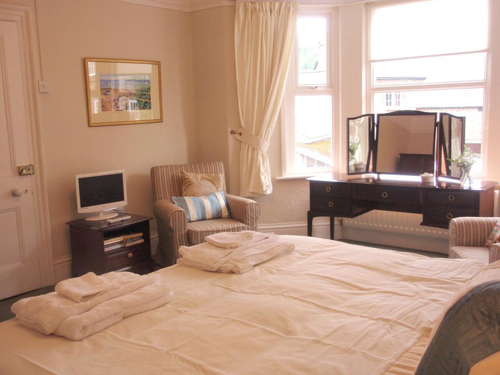 Bed and Breakfast Weston House Bampton  Номер фото