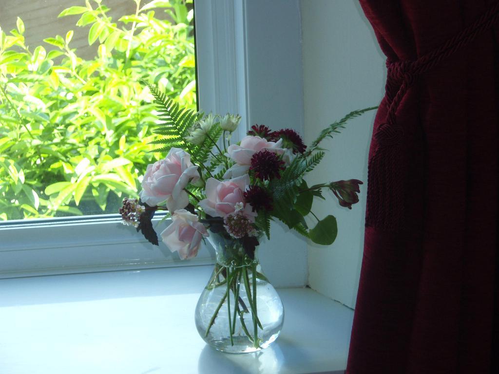 Bed and Breakfast Weston House Bampton  Екстер'єр фото