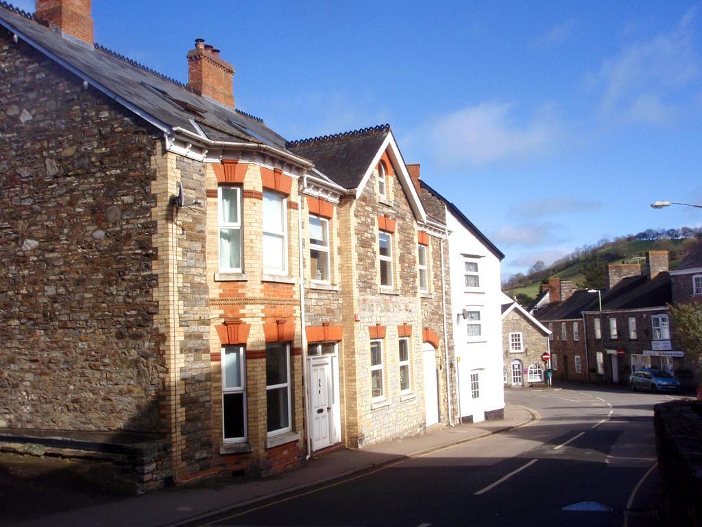 Bed and Breakfast Weston House Bampton  Екстер'єр фото