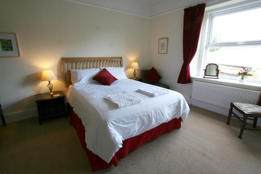 Bed and Breakfast Weston House Bampton  Екстер'єр фото